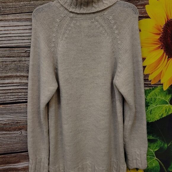 Land's End Long Sleeve Pullover Sweater Size: small tan Pre-owned - Picture 1 of 6